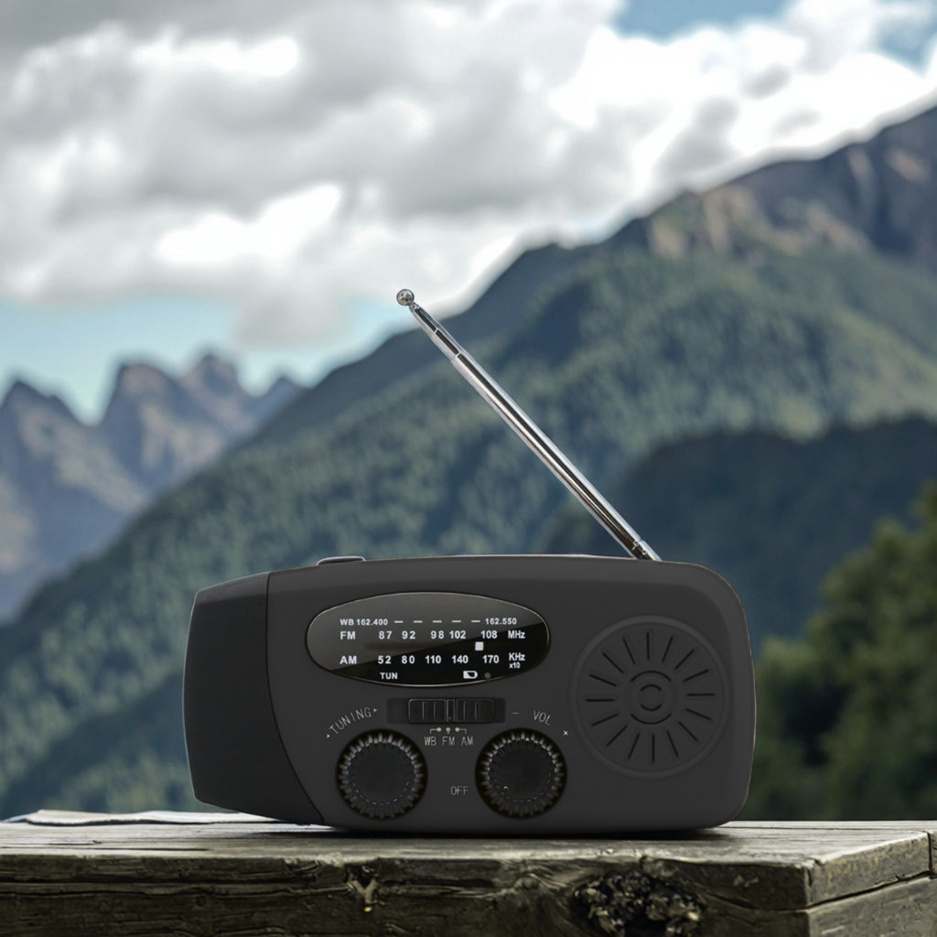 Hand Crank Radio Emergency Power Bank with Light - 2000mAh